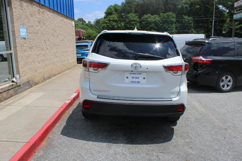 Toyota Highlander FWD 4dr V6 XLE (Natl) 2015