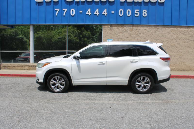 Toyota Highlander FWD 4dr V6 XLE (Natl) 2015