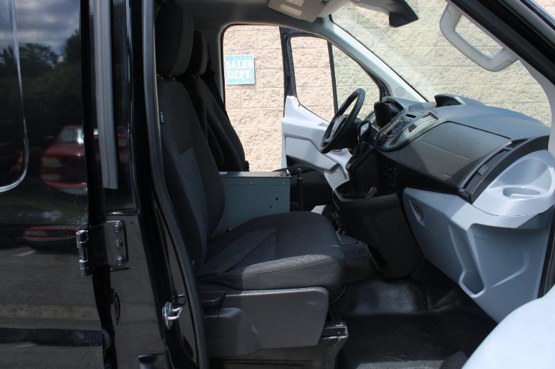 Ford Transit Van T-150 130" Low Rf 8600 GVWR Swing-Out RH Dr 2019