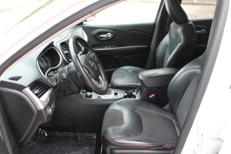 Jeep Cherokee 4WD 4dr Trailhawk 2015