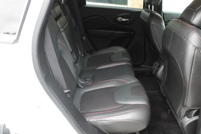 Jeep Cherokee 4WD 4dr Trailhawk 2015