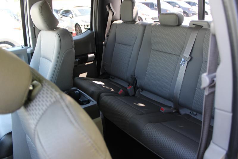 Ford F-150 2WD SuperCab 145" XLT 2016