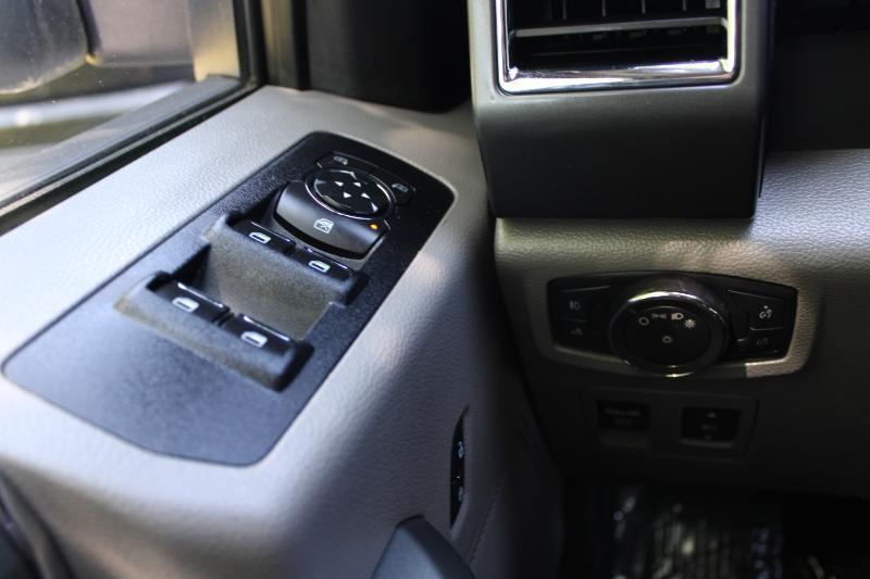 Ford F-150 2WD SuperCab 145" XLT 2016