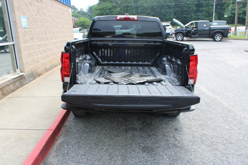 Chevrolet Colorado 2WD Crew Cab WT 2023