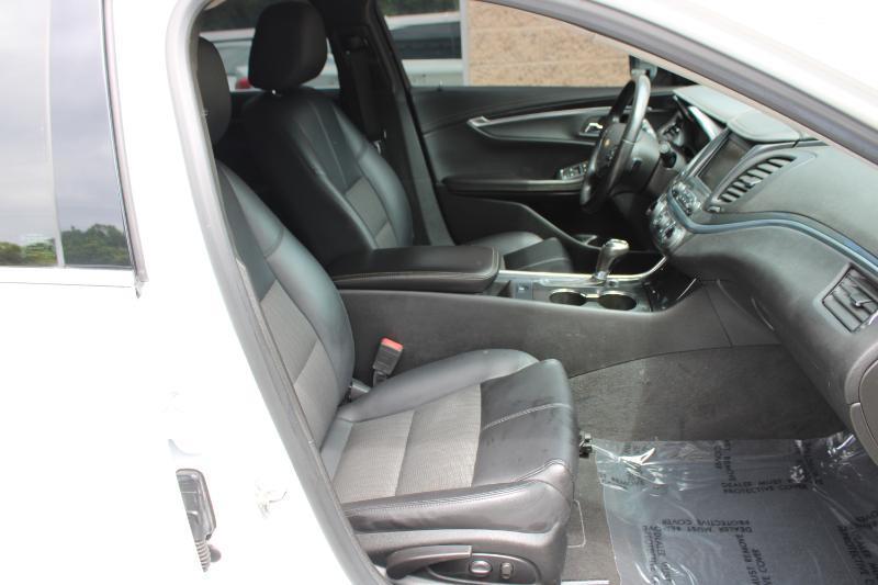 Chevrolet Impala 4dr Sdn LT w/1LT 2020