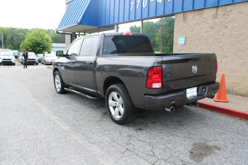 RAM 1500 2WD Crew Cab 140.5" Tradesman 2016