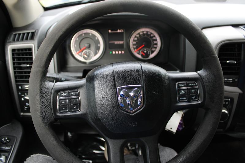 RAM 1500 2WD Crew Cab 140.5" Tradesman 2016