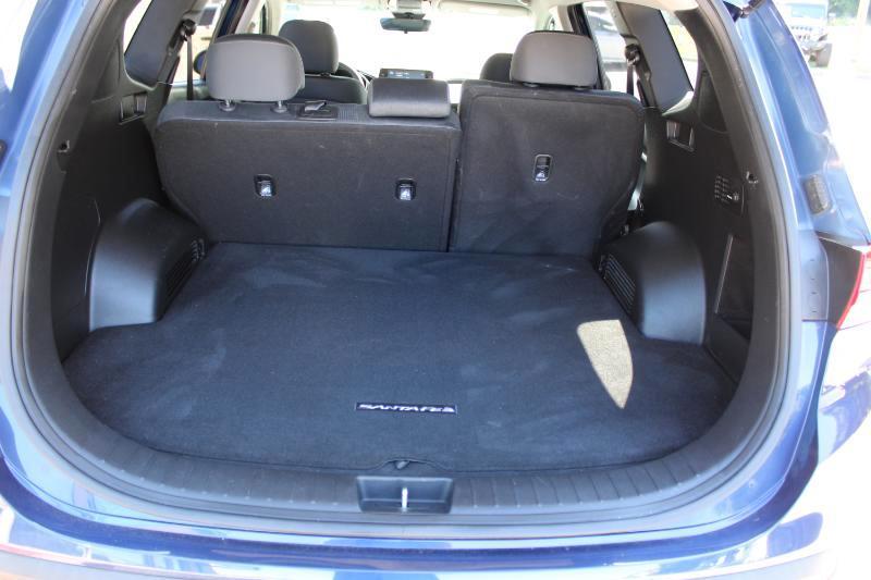 Hyundai Santa Fe SEL FWD 2022