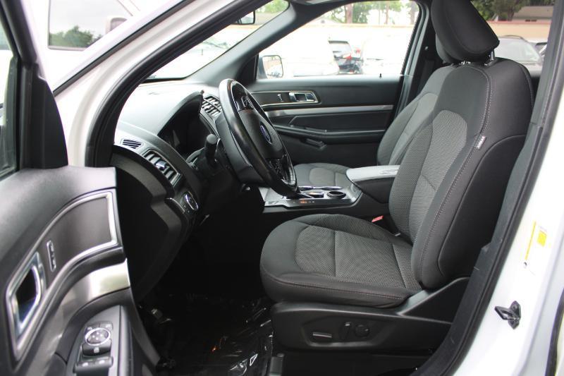 Ford Explorer XLT FWD 2019