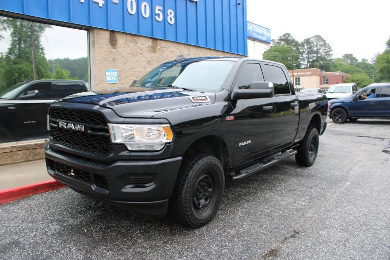 RAM 2500 Tradesman 4x4 Crew Cab 6'4" Box 2019