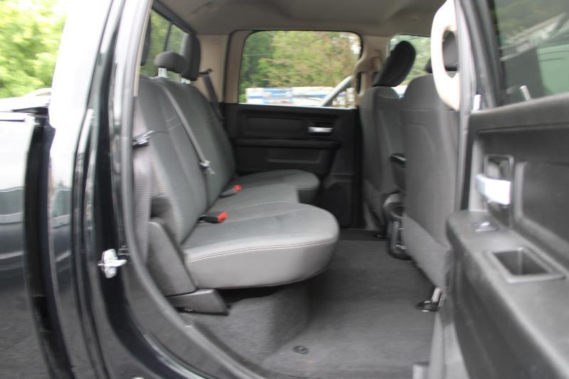 RAM 2500 Tradesman 4x4 Crew Cab 6'4" Box 2019