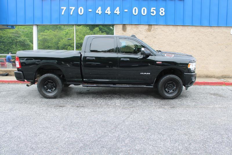 RAM 2500 Tradesman 4x4 Crew Cab 6'4" Box 2019