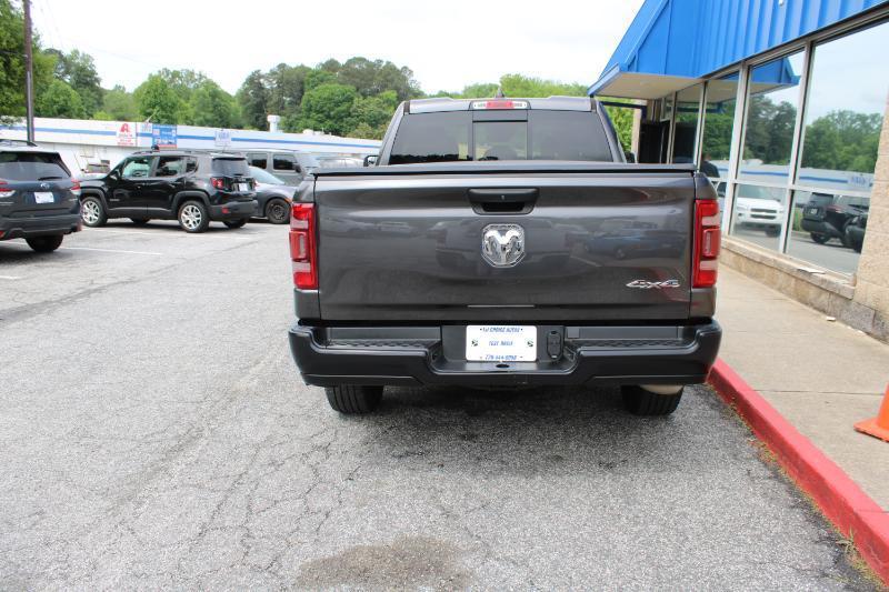 RAM 1500 Tradesman 4x4 Quad Cab 6'4" Box 2021