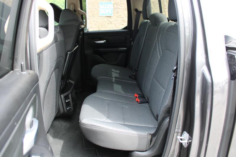 RAM 1500 Tradesman 4x4 Quad Cab 6'4" Box 2021