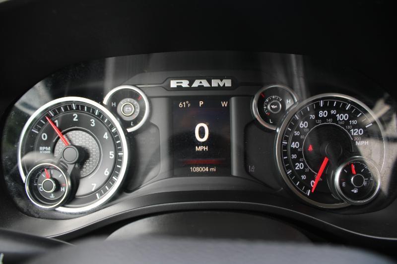 RAM 1500 Tradesman 4x4 Quad Cab 6'4" Box 2021