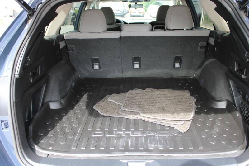 Subaru Outback Premium CVT 2023
