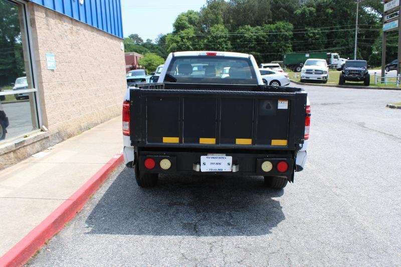 Ford F-150 XL 2WD Reg Cab 8' Box 2017