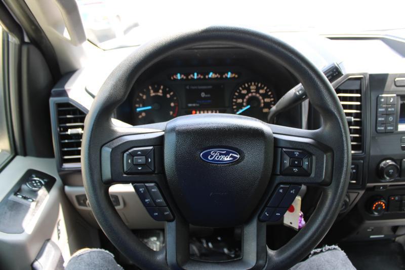 Ford F-150 XL 2WD Reg Cab 8' Box 2017