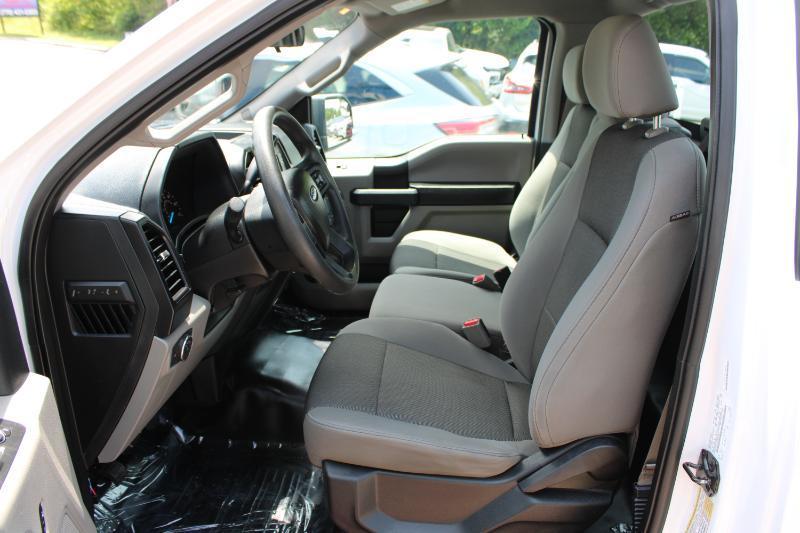 Ford F-150 XL 2WD Reg Cab 8' Box 2017