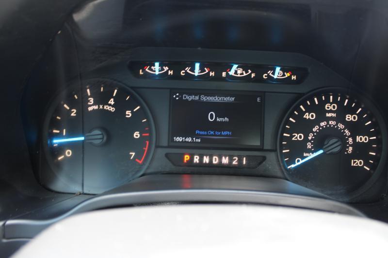 Ford F-150 XL 2WD Reg Cab 8' Box 2017