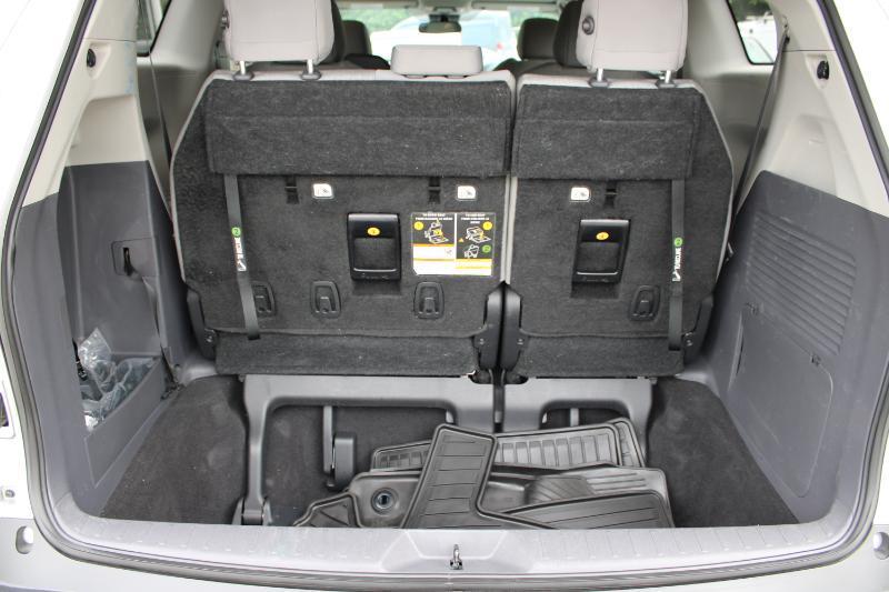 Toyota Sienna LE FWD 8-Passenger (Natl) 2023