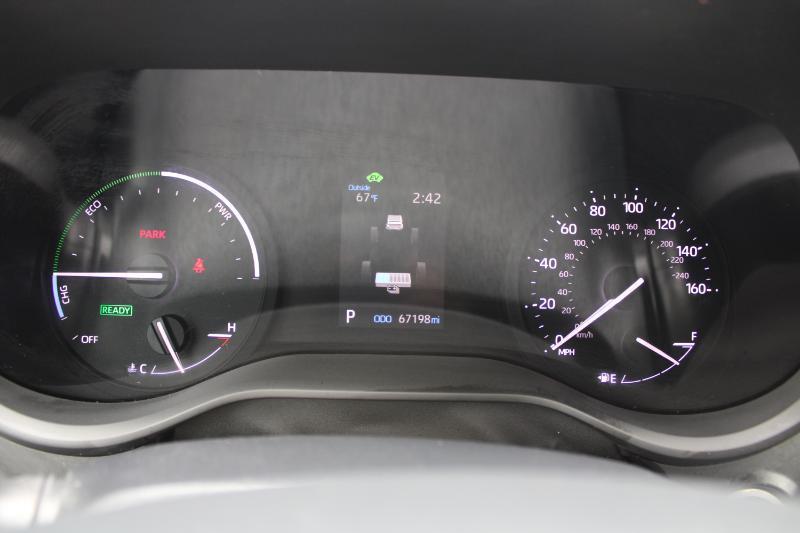 Toyota Sienna LE FWD 8-Passenger (Natl) 2023