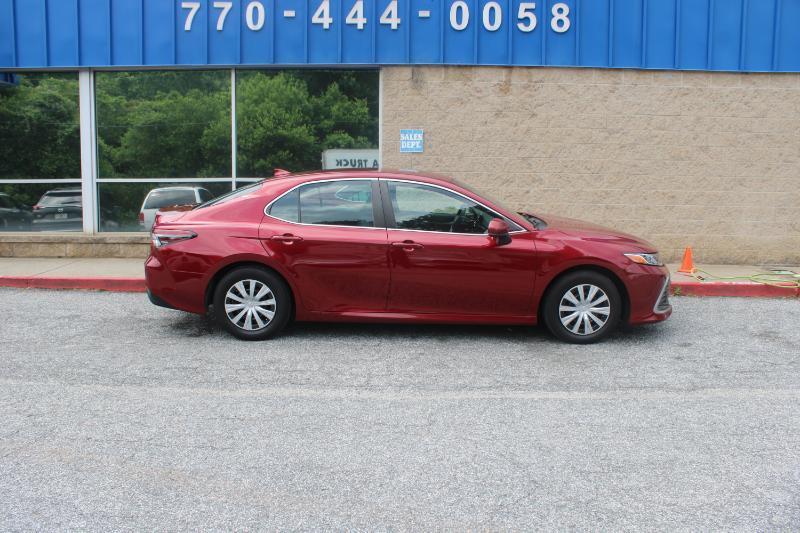 Toyota Camry Hybrid LE CVT (Natl) 2022