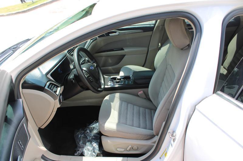 Ford Fusion SE FWD 2017