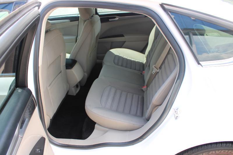 Ford Fusion SE FWD 2017
