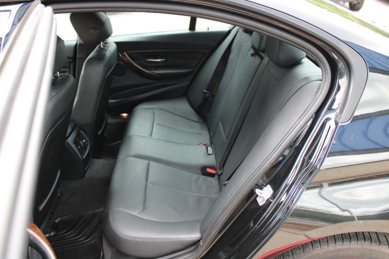 BMW 3 Series 4dr Sdn 320i xDrive AWD 2014