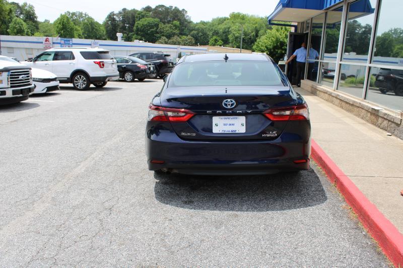 Toyota Camry Hybrid LE CVT (Natl) 2022