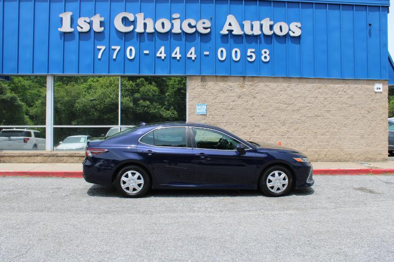 Toyota Camry Hybrid LE CVT (Natl) 2022