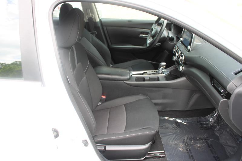 Nissan Sentra SV CVT 2022