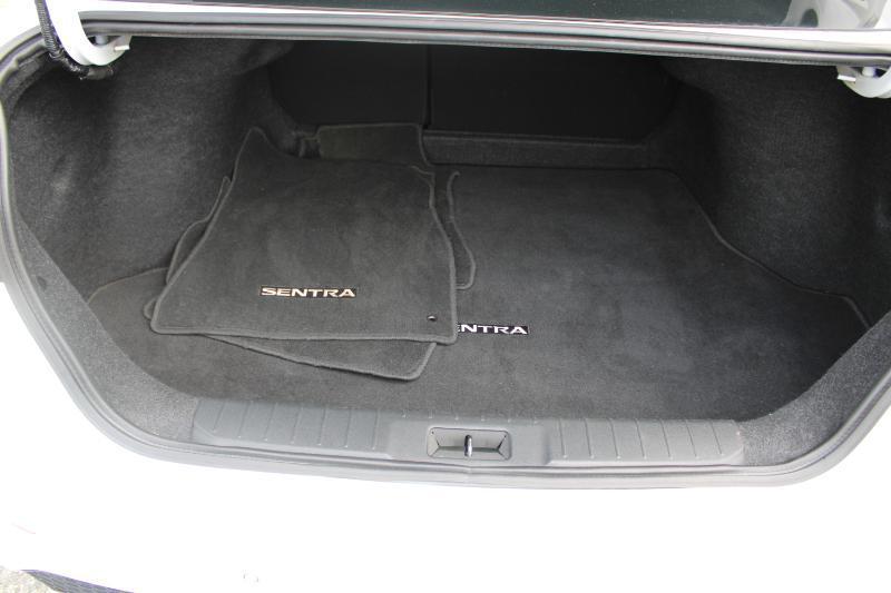 Nissan Sentra SV CVT 2022
