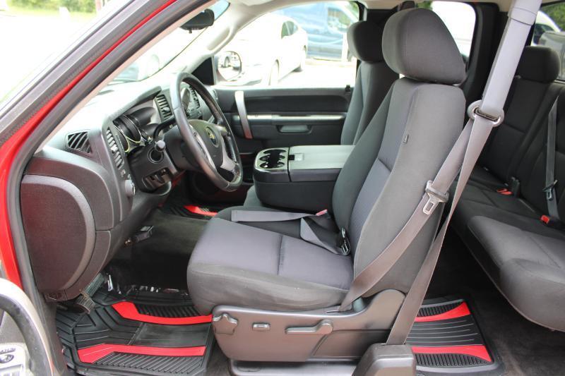 Chevrolet Silverado 1500 4WD Ext Cab 143.5" LT 2013