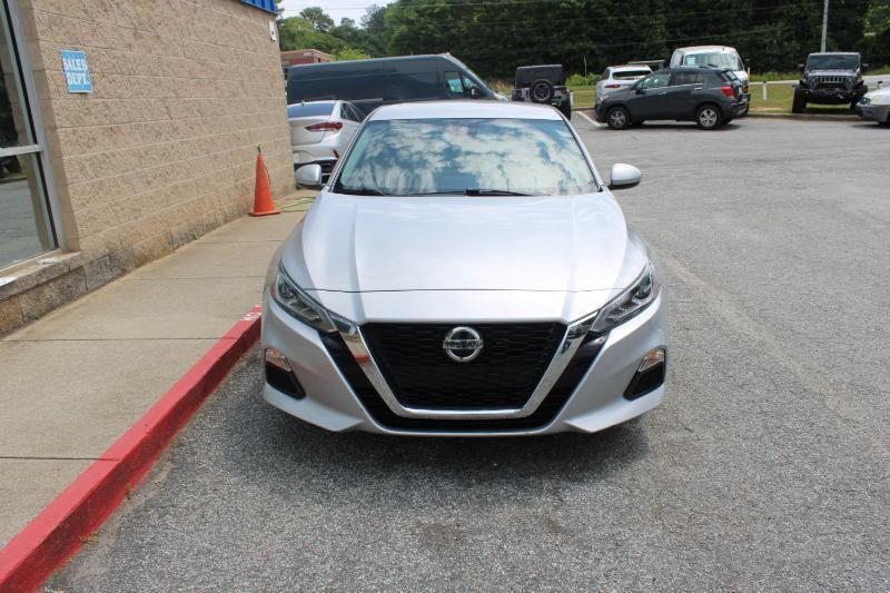 Nissan Altima 2.5 SV Sedan 2022