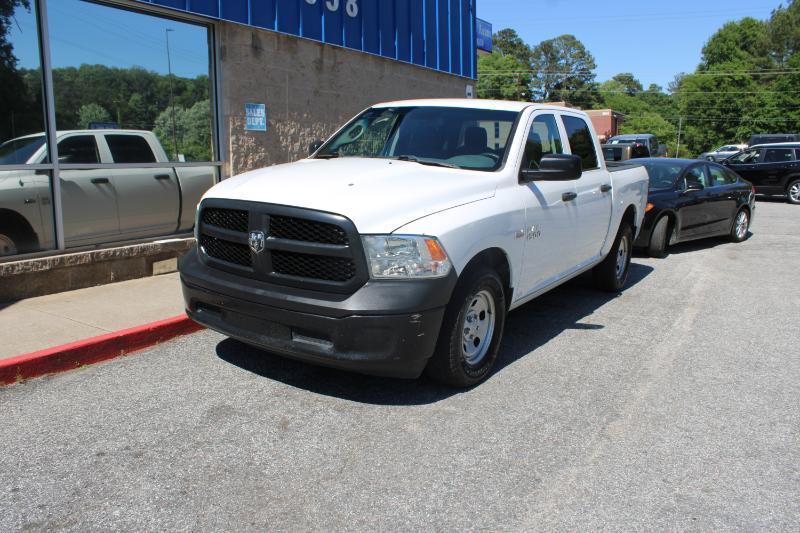 RAM 1500 Tradesman 4x2 Crew Cab 5'7" Box 2018