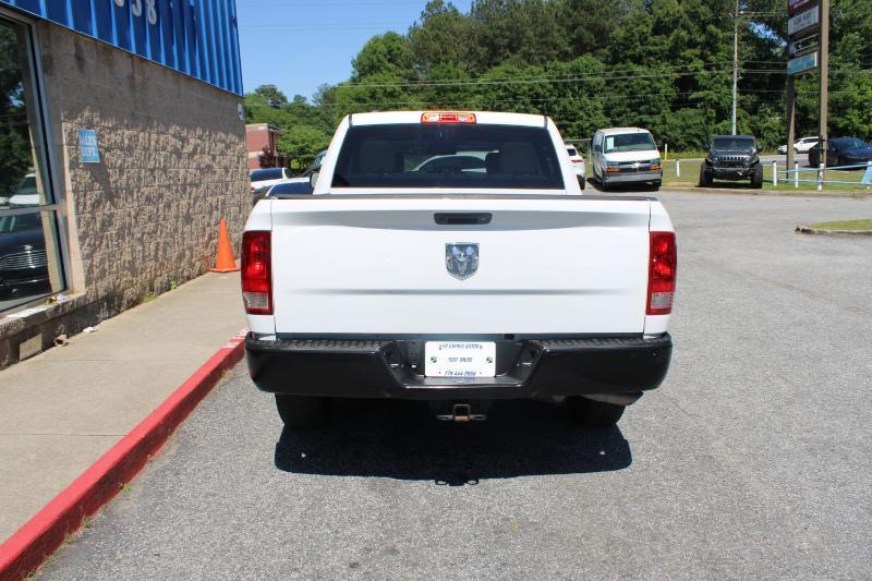 RAM 1500 Tradesman 4x2 Crew Cab 5'7" Box 2018