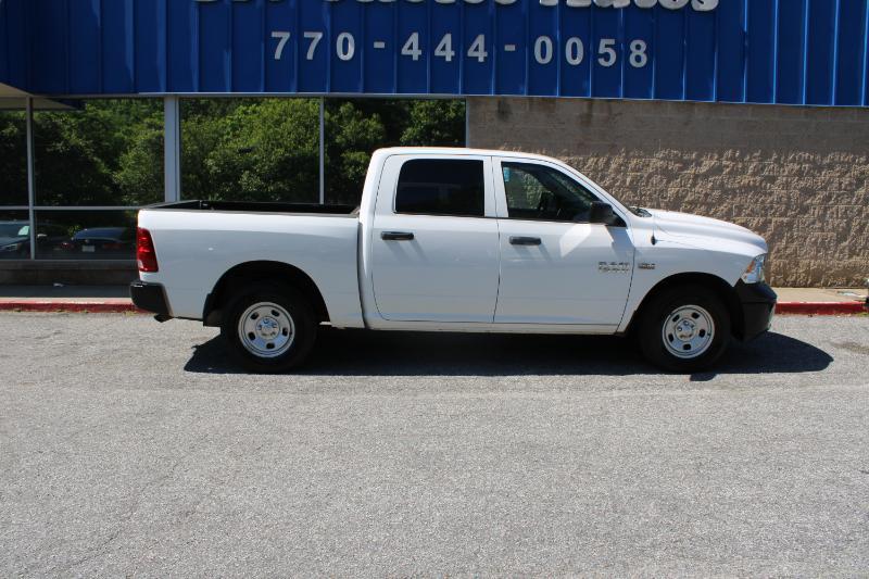 RAM 1500 Tradesman 4x2 Crew Cab 5'7" Box 2018