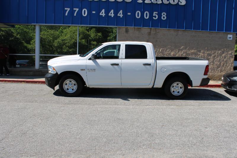 RAM 1500 Tradesman 4x2 Crew Cab 5'7" Box 2018