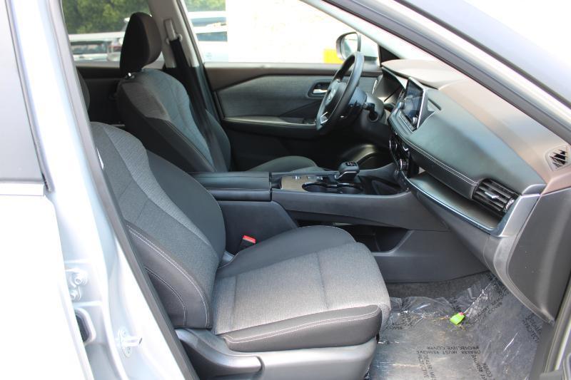 Nissan Rogue FWD SV 2022