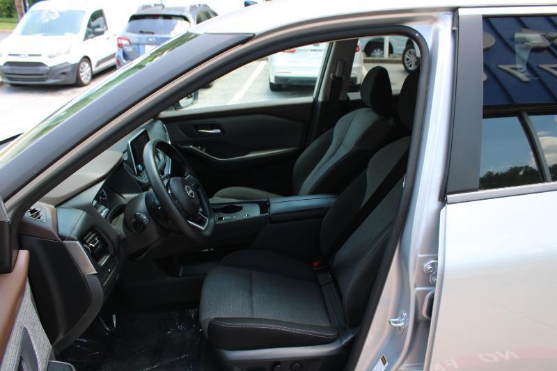 Nissan Rogue FWD SV 2022