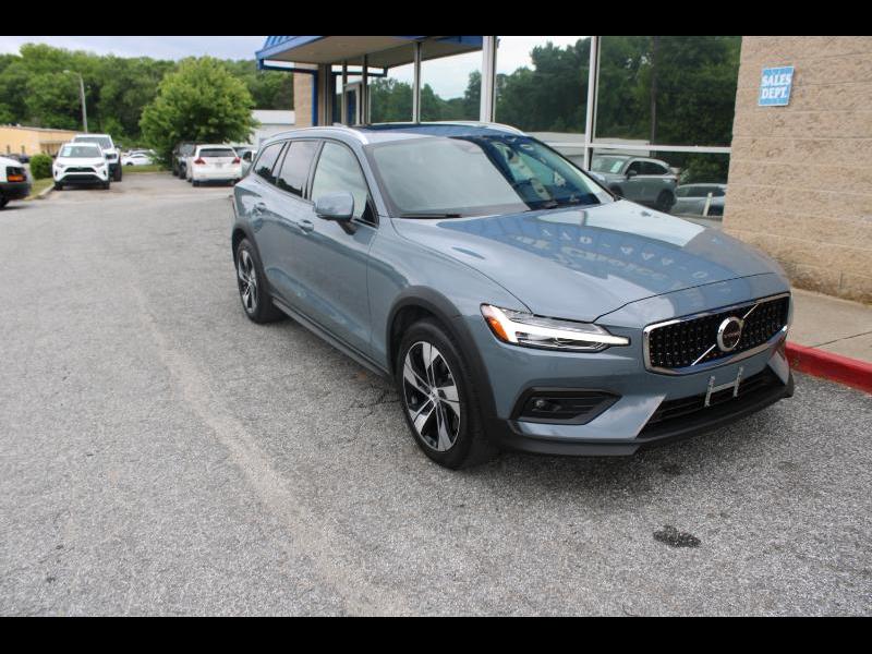 2024 Volvo V60 Cross Country B5 AWD Plus
