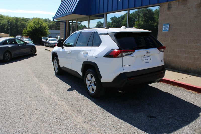 Toyota RAV4 XLE AWD (Natl) 2019