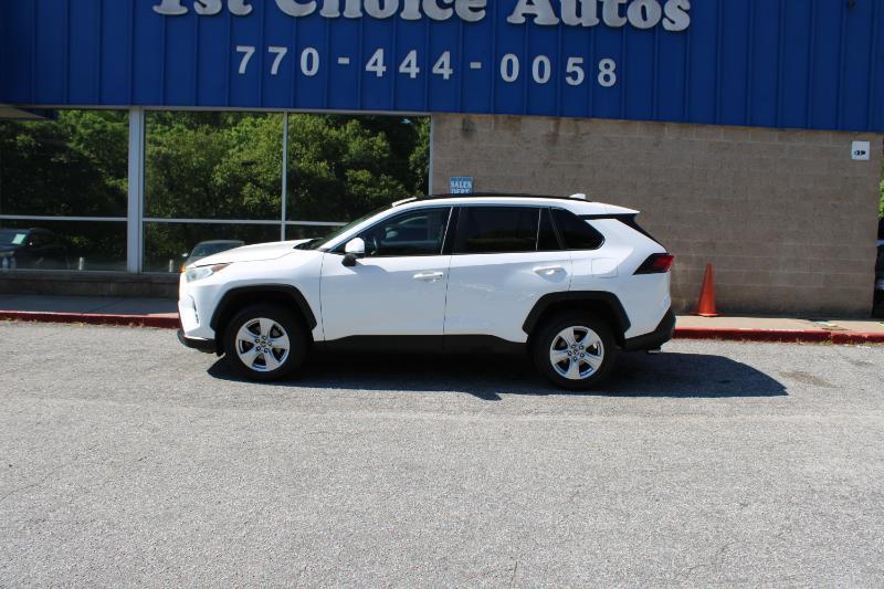 Toyota RAV4 XLE AWD (Natl) 2019