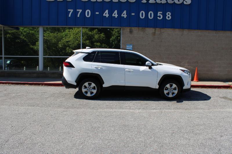 Toyota RAV4 XLE AWD (Natl) 2019