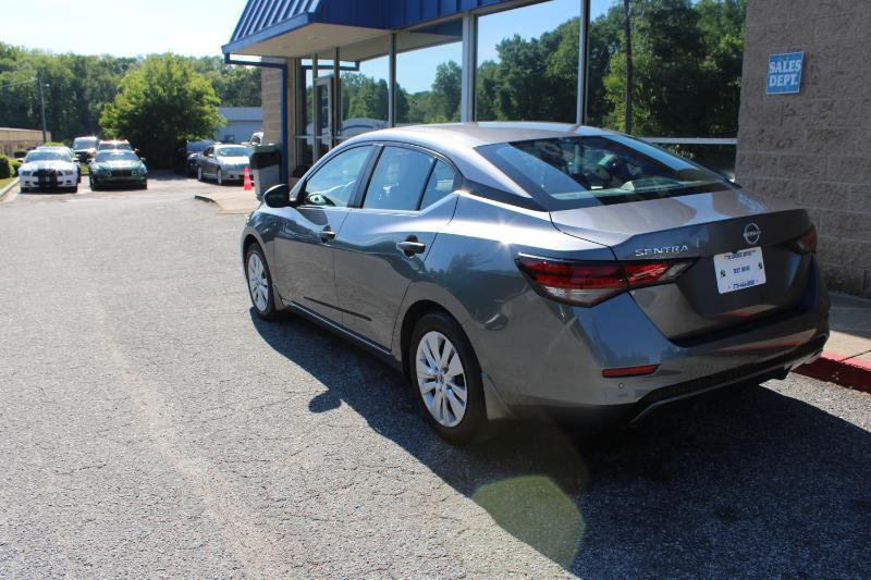 Nissan Sentra S CVT 2024
