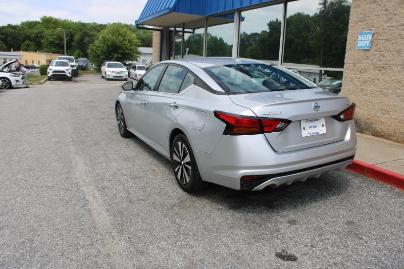 Nissan Sentra SV CVT 2022