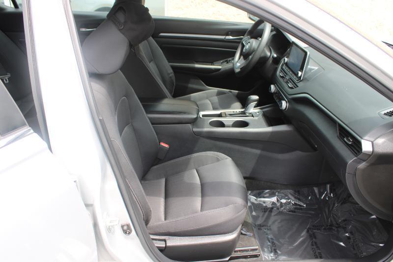 Nissan Sentra SV CVT 2022