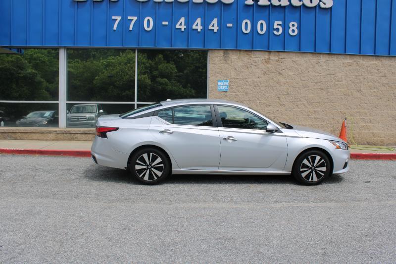 Nissan Sentra SV CVT 2022